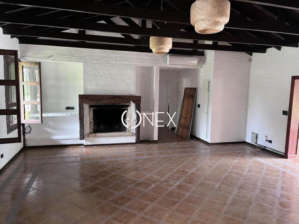 Venta casa 5 dormitorios con piscina en Punta del Este.