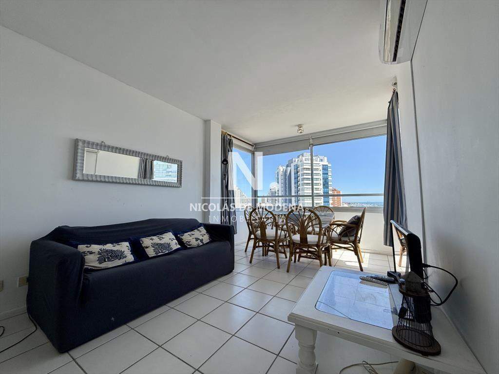 En venta apartamento de 2 dormitorios en Playa
