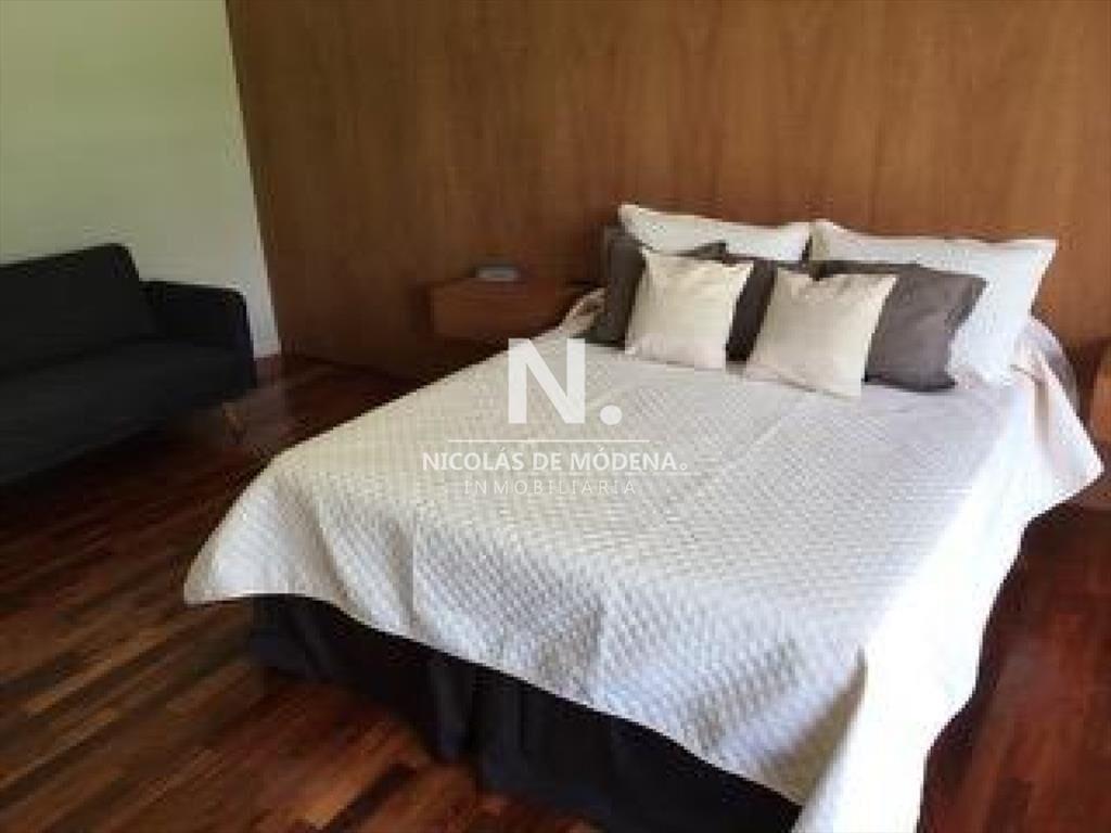 lugano nueva, impecable estado en Punta del Este