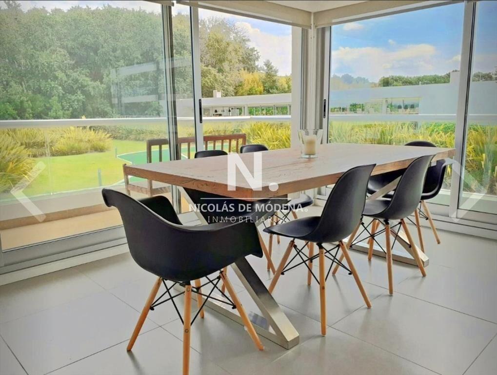 En venta apartamento de 2 dormitorios en Brava,