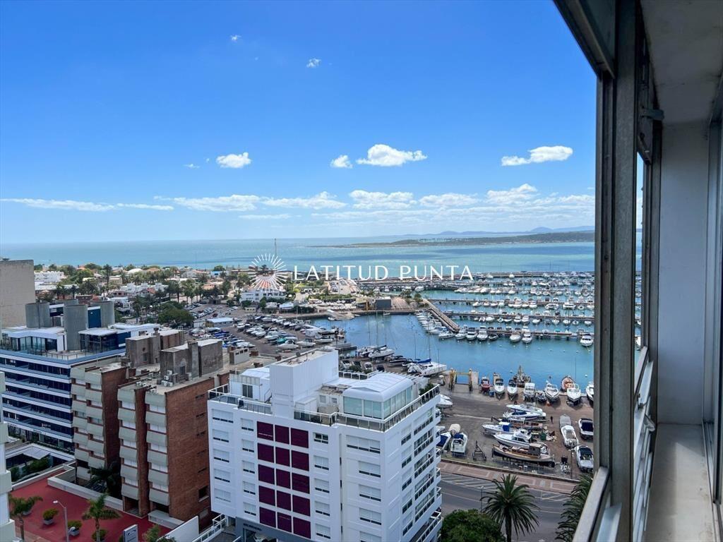 Península, apartamento en piso alto con vista al