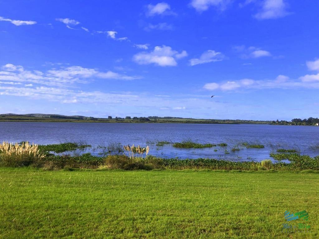 Terreno de mas de 5000 m2 con costa de laguna en