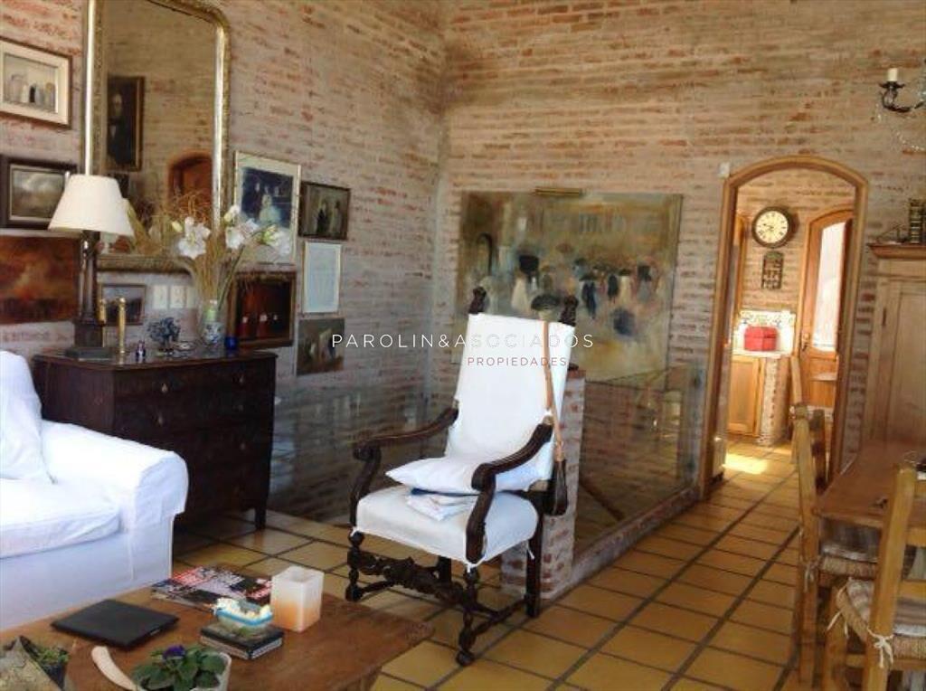 Casa en venta de 4 dormitorios en Manantiales,