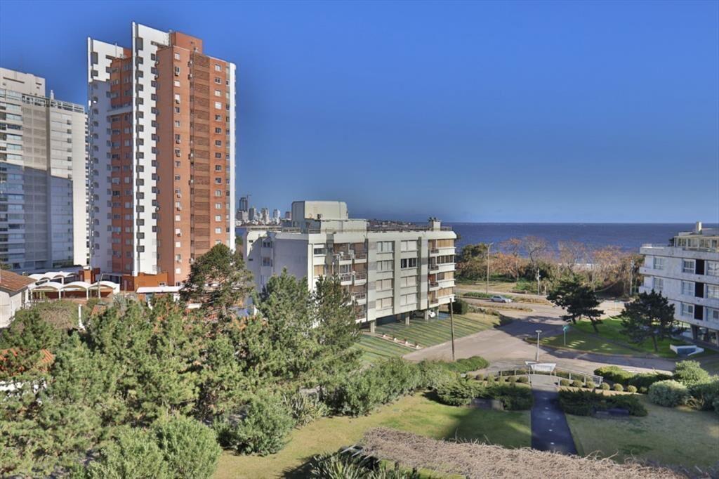 VENTA APARTAMENTO 2 DORMITORIOS EDIFICIO