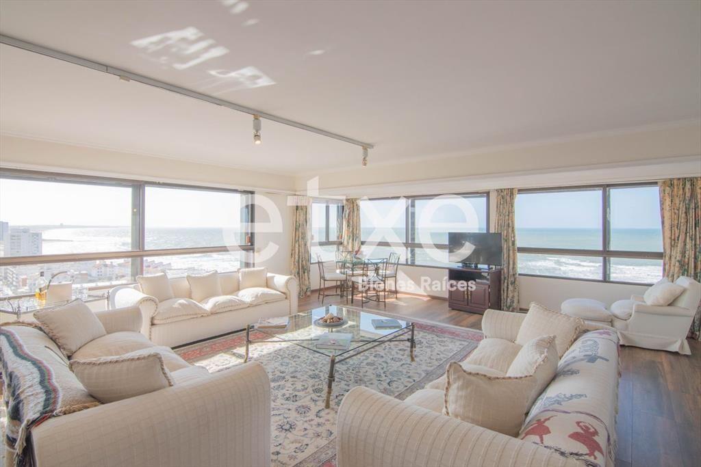 Apartamento Venta 4 Dormitorios Peninsula Punta del Este...