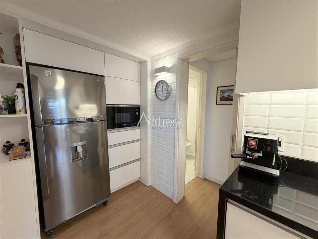 Apartamento en venta de 4 dormitorios con vista