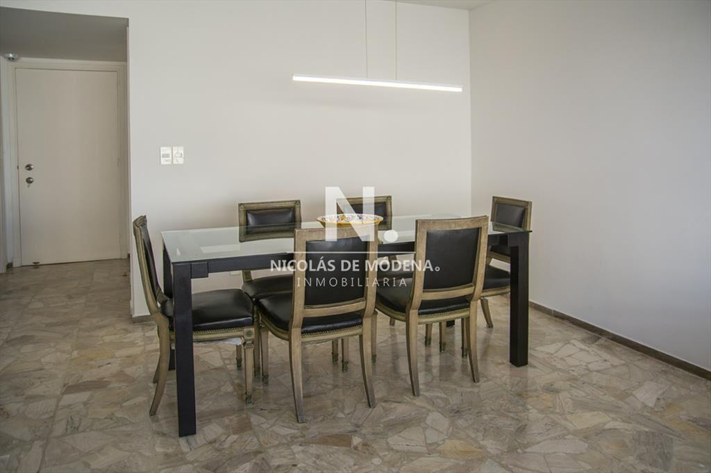 Apartamento en Mansa , 2 y dependencia en venta