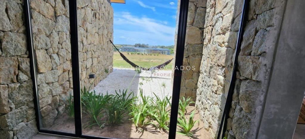 Casa en Venta de 4 Dormitorios en Pueblo Mio,