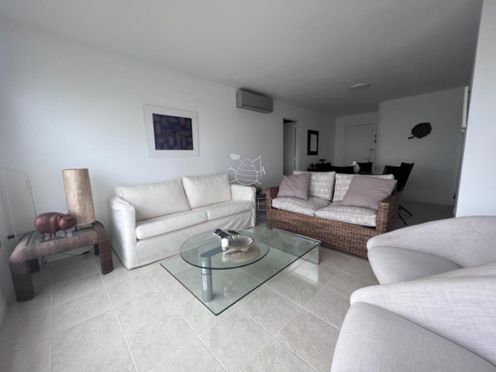 Apartamento Roosevelt - 3 dor, balcon mas terraza