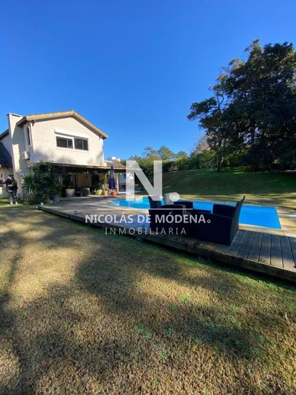 Hermosa casa en excelente zona.