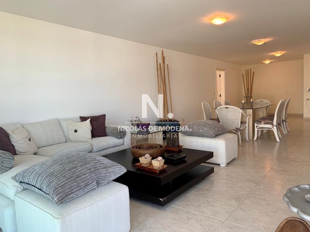 Oportunidad Apartamento en Venta y Alquiler de -