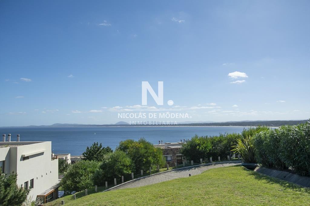 Departamento en venta de 1 dormitorio con vista.