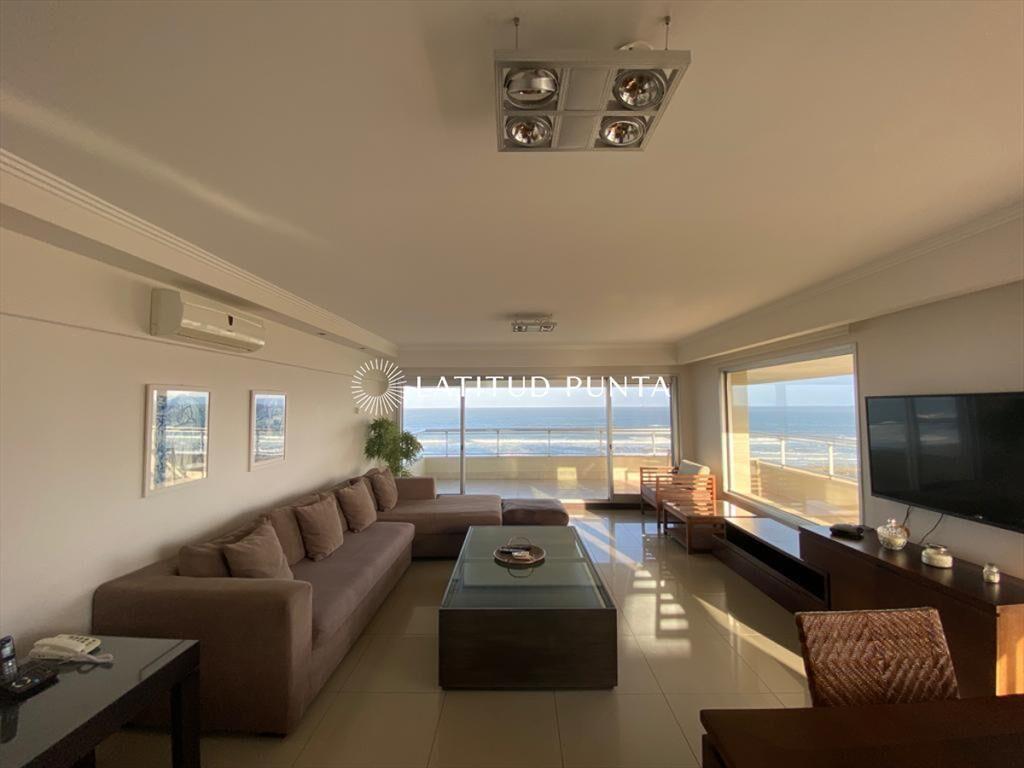 Apartamento en Torre Lobos, 3 dormitorios más