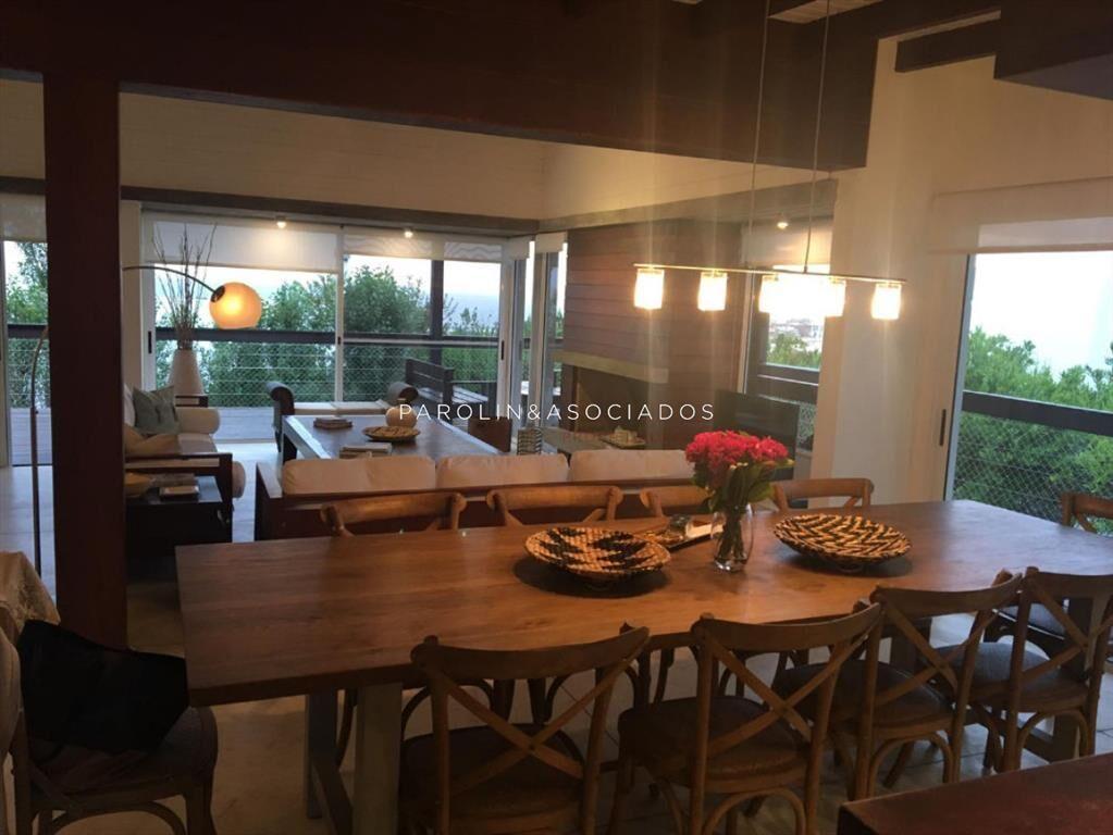 Casa en venta con jardÃn y piscina en El Chorro, Punta del