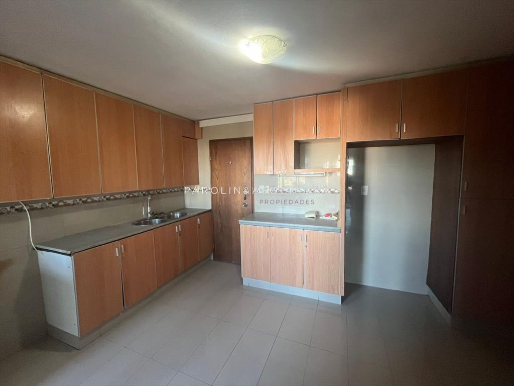 Apartamento en Venta de 3 dormitorios en Av. Roosevelt , Pu