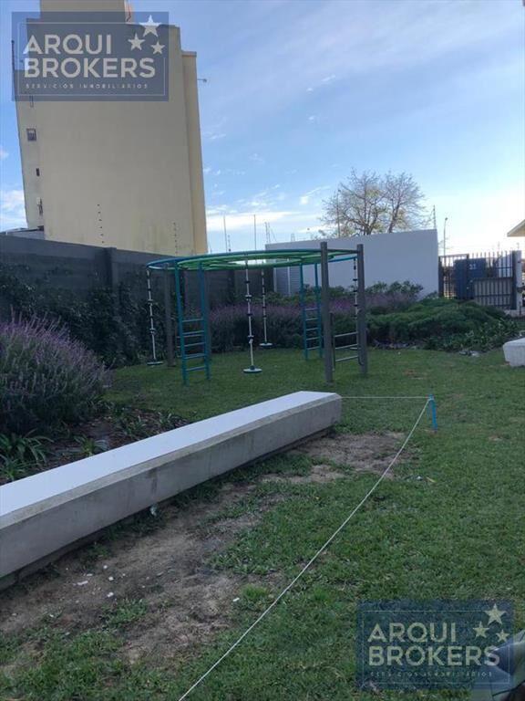 Apartamento de 3 dormitorios en venta en Malvín
