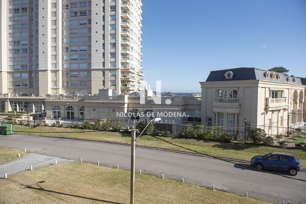 Departamento de 3 dormitorios en venta proximo a Playa Mans