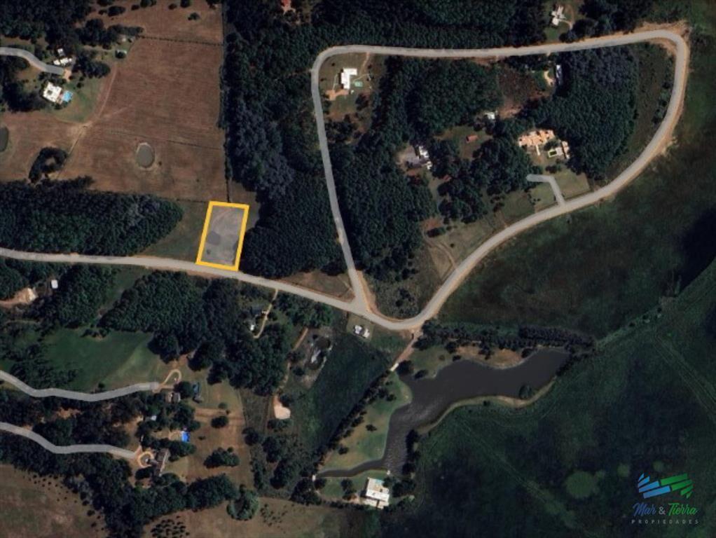 Venta de terreno de 4.000 m2 en las Silvias Punta