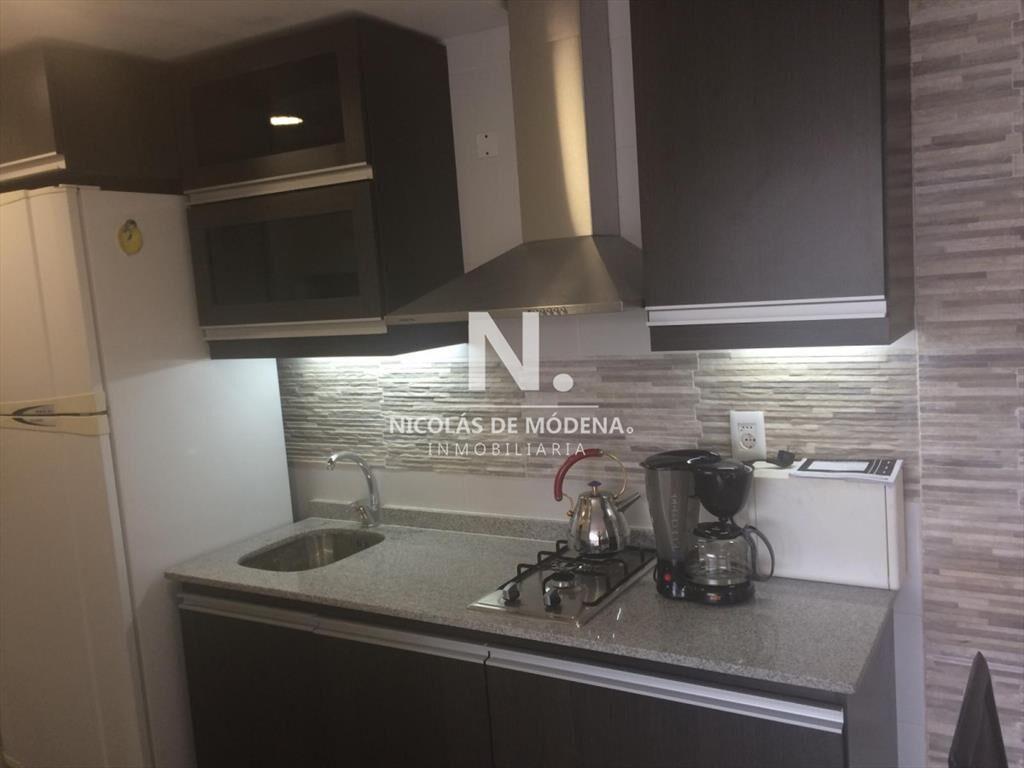 Apartamento de Tres Dormitorios en Península - Venta