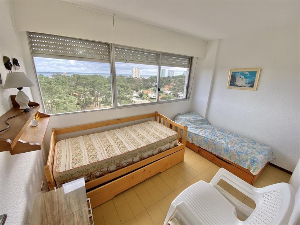 VENTA DE APARTAMENTO DE 2 DORMITORIOS EN PUNTA