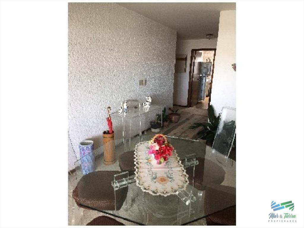 Apartamento en venta sobre Rbla., muy linda Punta