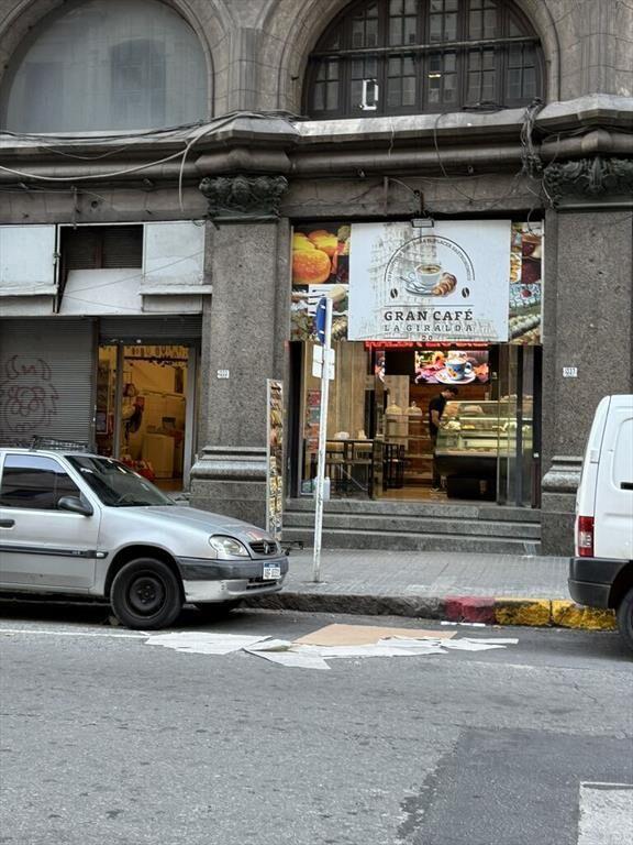 VENTA LOCAL CON RENTA ANDES Y 18 DE JULIO CENTRO