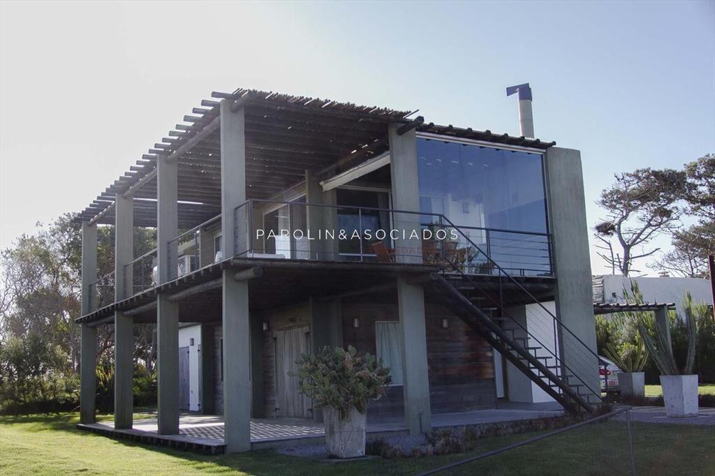 CASA DE 4 DORMITORIOS EN LA JUANITA, JOSE IGNACIO