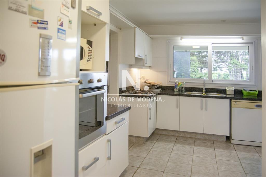 Apartamento en venta con vista al mar en Playa 3