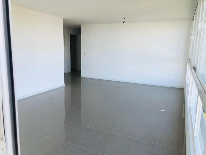 DEPARTAMENTO DE 2 DORMITORIOS EN TORRE ONE, PUNTA DEL ESTE