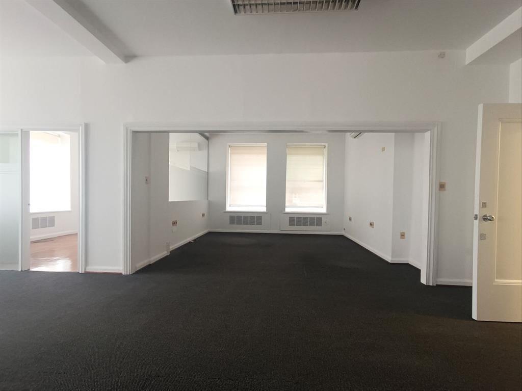 ALQUILER OFICINA CIUDAD VIEJA