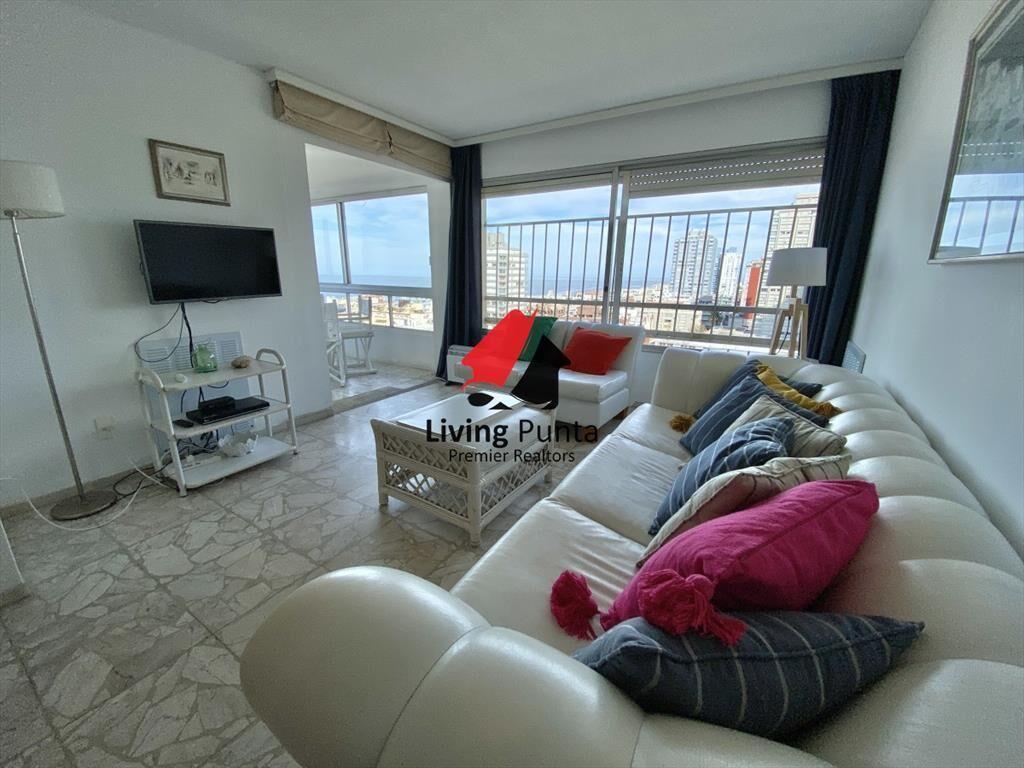 VENTA DE APARTAMENTO DE DORMITORIOS EN PENINSULA PUNTA DEL