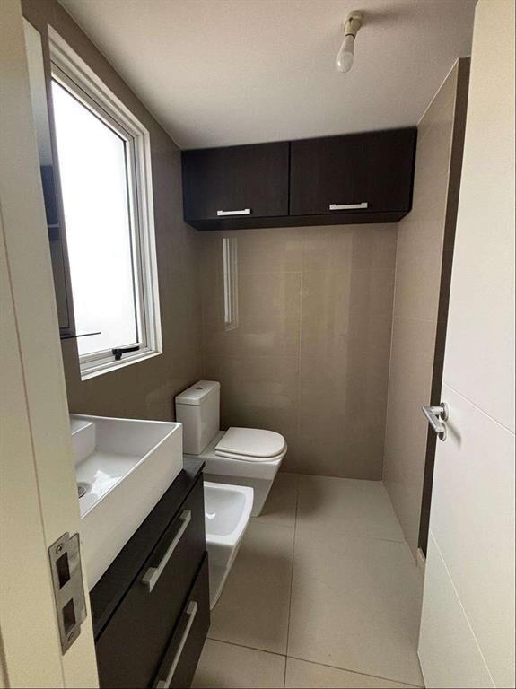 Alquiler apartamento Monoambiente super luminoso amplio vis