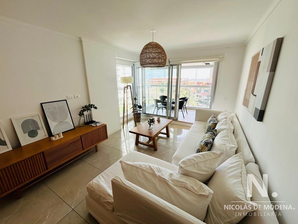 Apartamento en Venta, Playa Mansa, Punta del Este 2 dormito