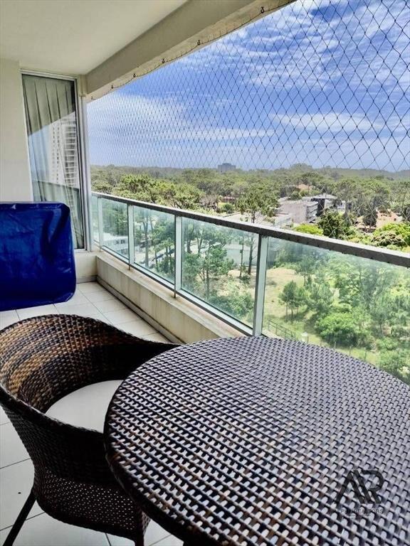 Venta Apartamento 3 Dormitorios Gala Vista, Av. Roosevelt