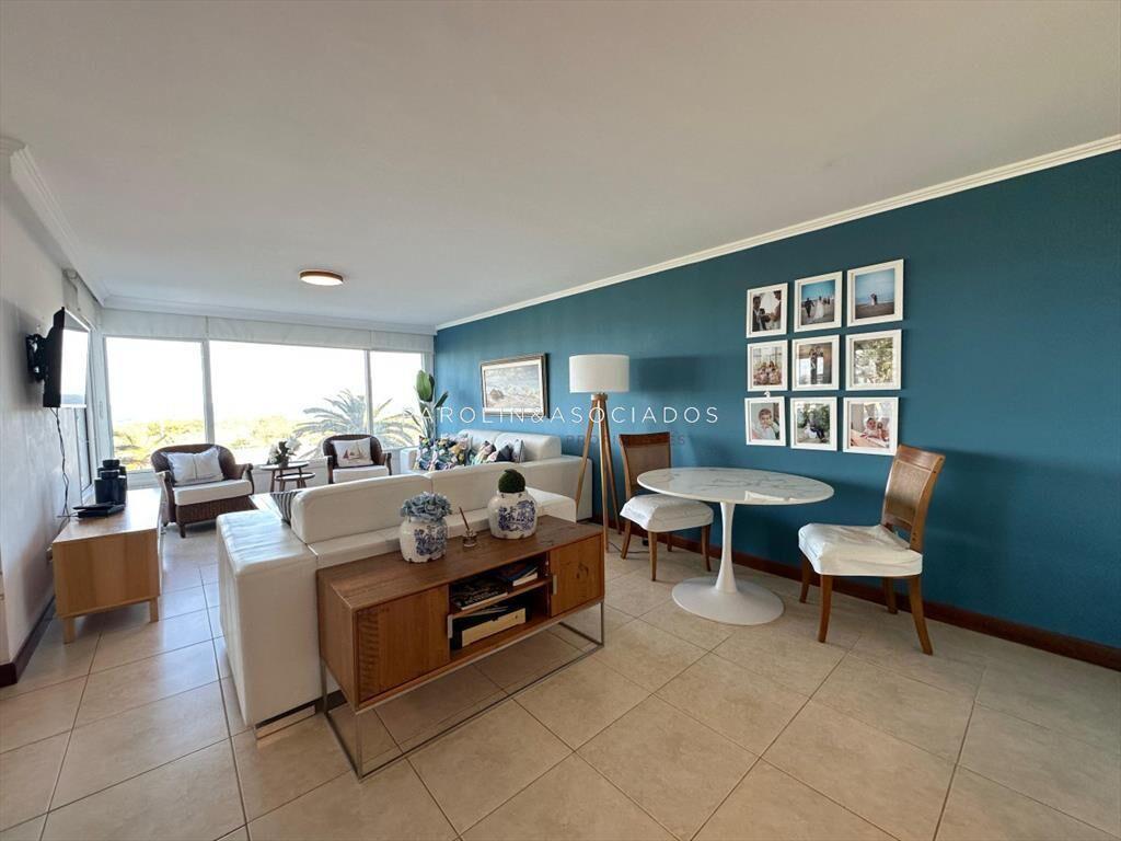 Departamento en venta de 4 Suites en Playa Brava,