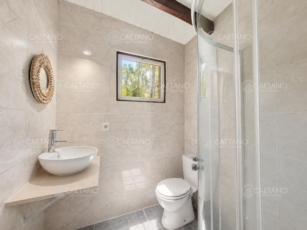 VENTA DE TERRENO CON 2 CABAÃ?AS PUNTA BALLENA-LAS