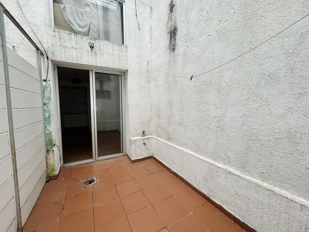 Alquiler apartamento monoambiente con patio en villa muñoz