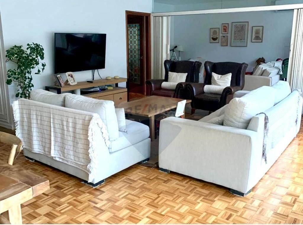 VENTA POCITOS, 3 DORM. GARAJE, SERV. COMPLETO