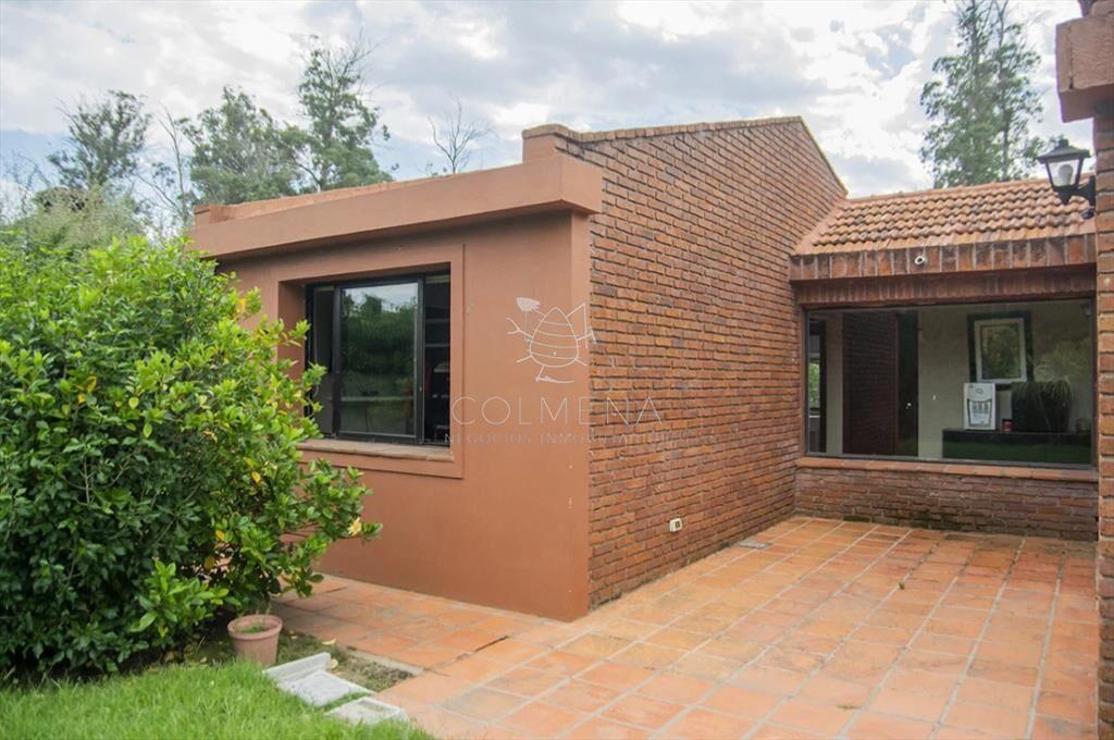 En venta casa de 3 Dormitorios en Jardines de