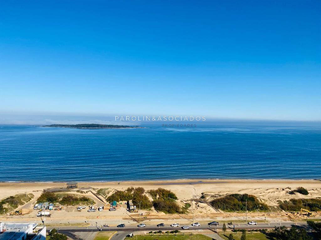 Apartamento en venta de 3 dormitorios en Le Punta