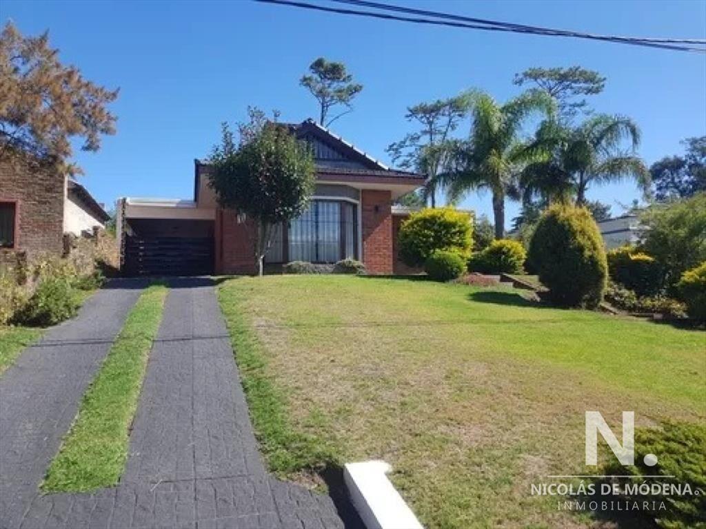 Venta Casa - 3 dormitorios - 3 baños - Balneario San Franc
