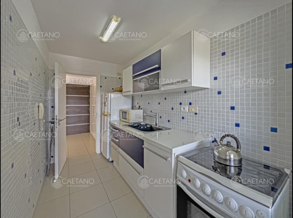Venta. apto. Torre con servicios