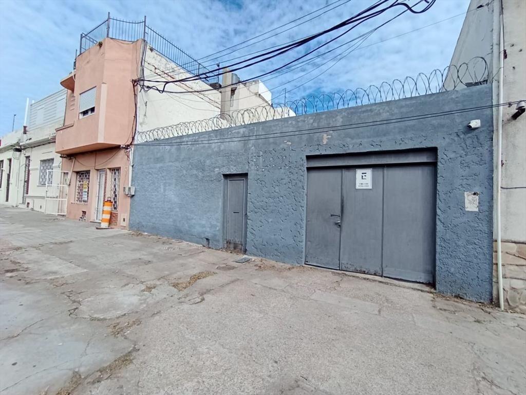 Venta de Terreno en La Blanqueada (Gran potencial)