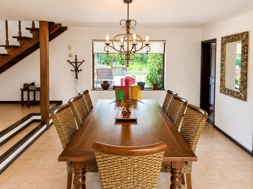Cómoda Casa de 5 Dormitorios y Piscina en Punta