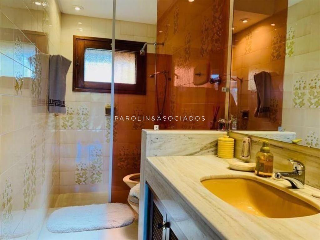Casa en venta de 5 dormitorios en Country, Punta