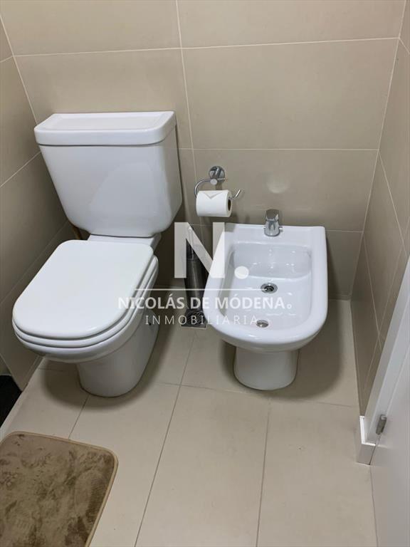Apartamento de 2 dormitorios y 2 baños, con del