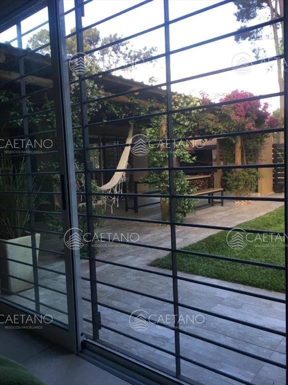 Hermosa casa en venta en Burnett