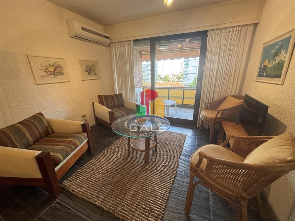 Apartamento de 2 dormitorios