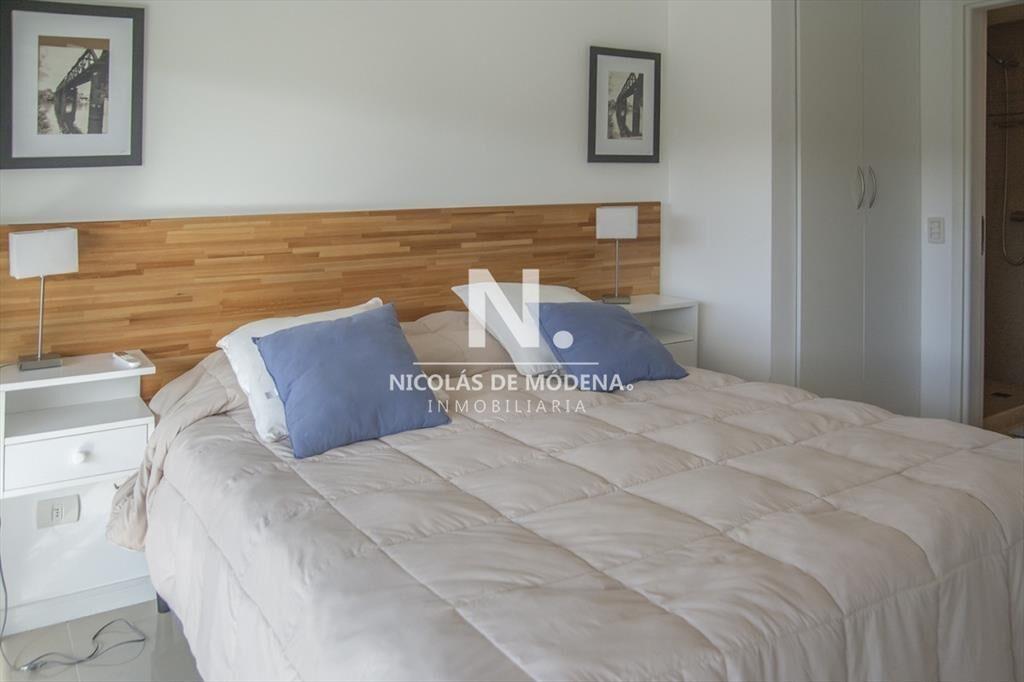 En venta apartamento de 3 Dormitorios en Punta a
