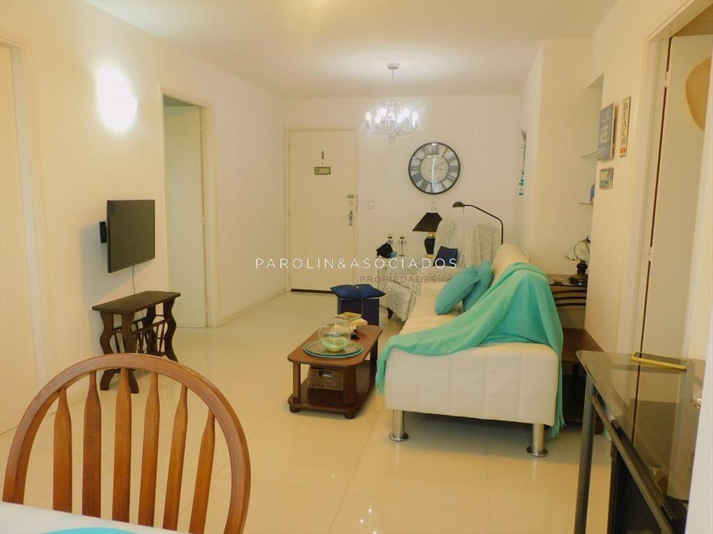 OPORTUNIDAD!!APARTAMENTO TOTALMENTE RECICLADO